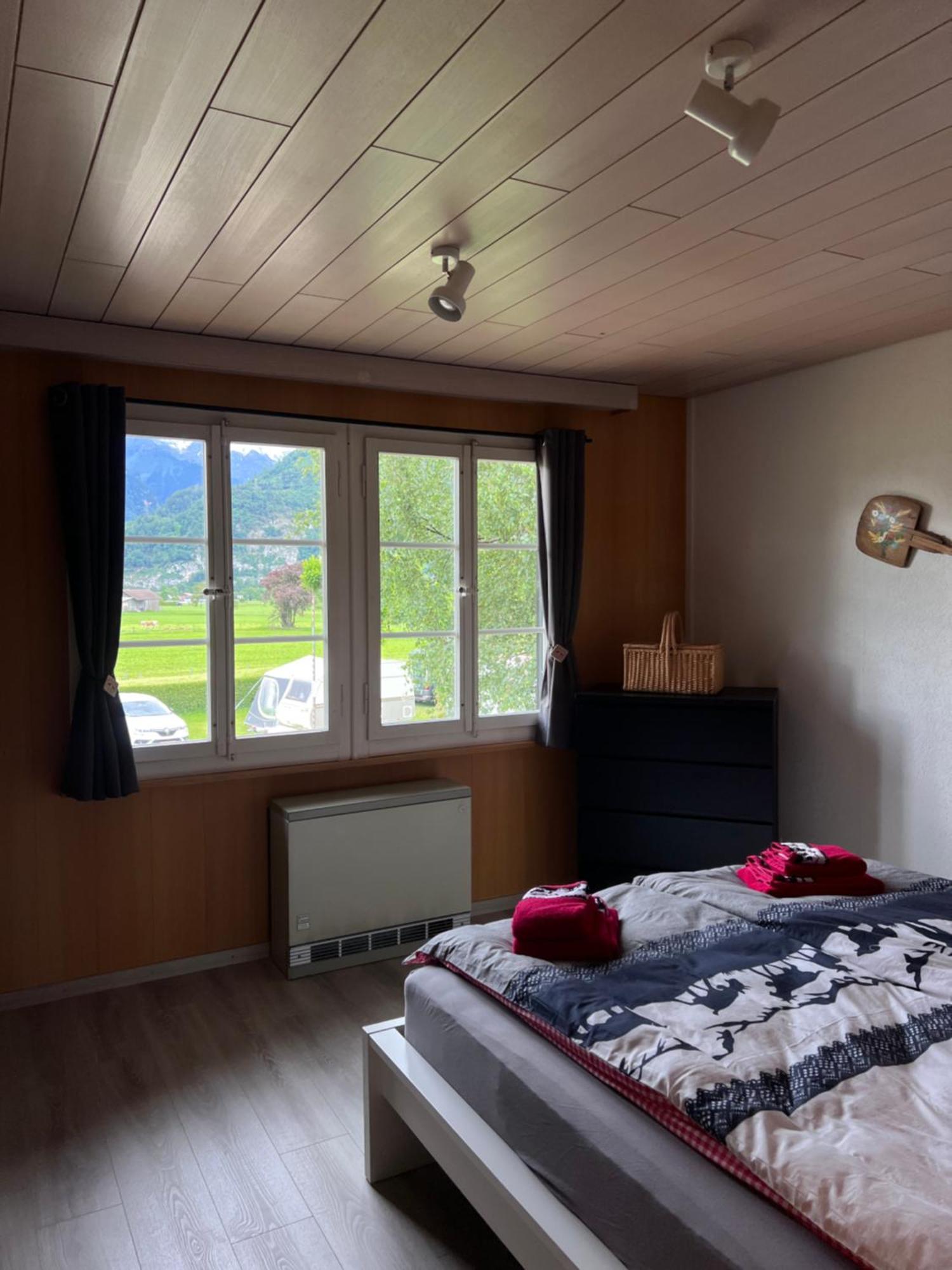 Lazy Rancho 4 Panorama Eiger-mönch-jungfrau Campingplatz Interlaken