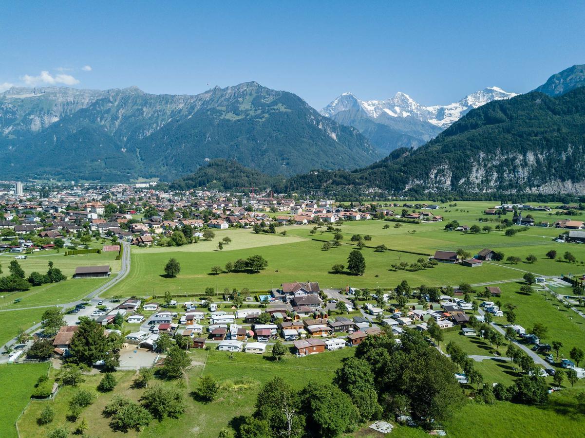 Lazy Rancho 4 Panorama Eiger-mönch-jungfrau Campingplatz Interlaken